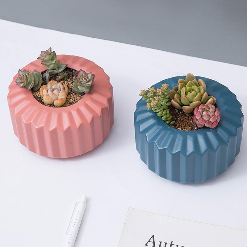 Versatile Vase for Wet and Dry Flowers - Glazed Decorative Pot - Sea Blue