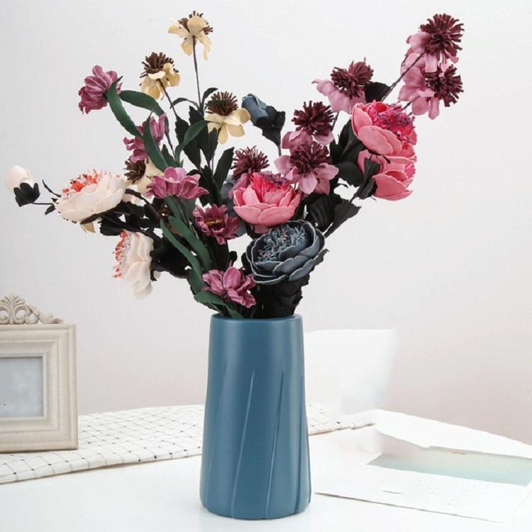 Creative Plastic Vase for Modern Decor - Simple Design - Milk White