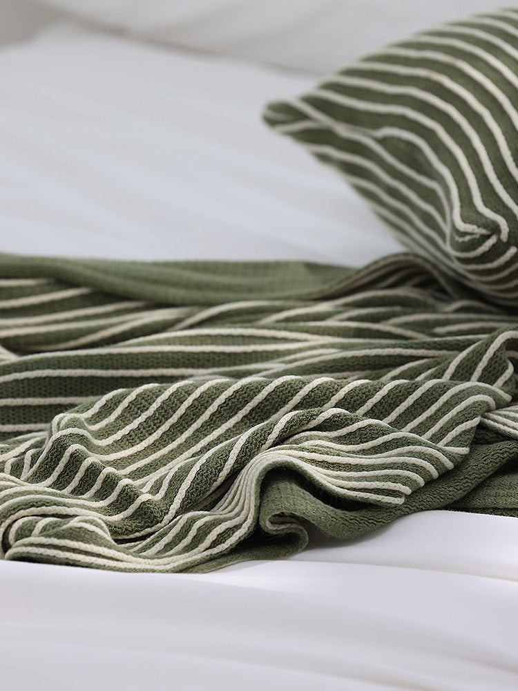 Green Cozy Knit Throw Blanket with Fringe - Stylish Striped Bed End Cover, 127x220CM