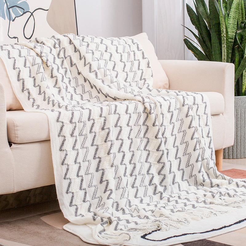 130*180CM White And Grey Modern Knitted Throw Blanket with Tassels - Soft & Lightweight for Sofa, Bed, and Office