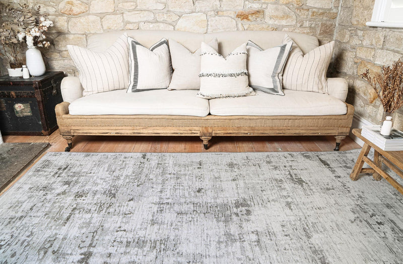 vintage-crown-alfred-ivory-distressed-vintage-rug 280X380